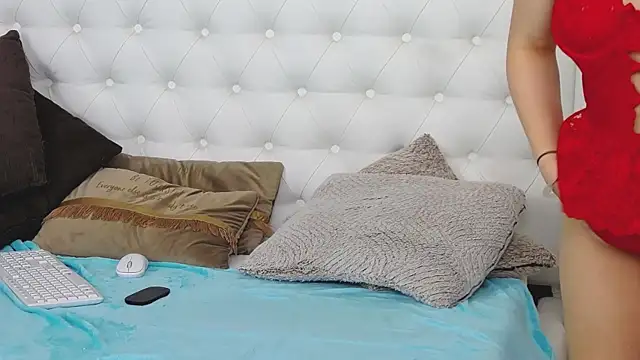 Little  Iris online show from January 2025 07:25:02 AM