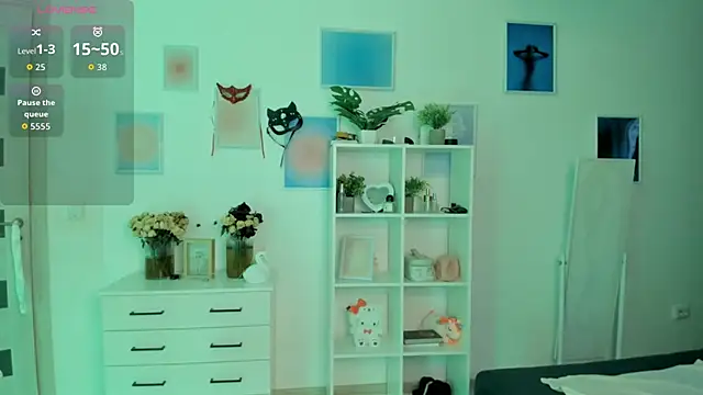 MiaVixxen online show from October 2025 04:41:02 AM