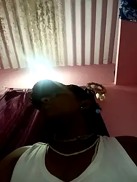 Snapshot of Remo0 chatting on September 2025 11:32:02 AM Remo0 online show from September 2025 11:32:02 AM