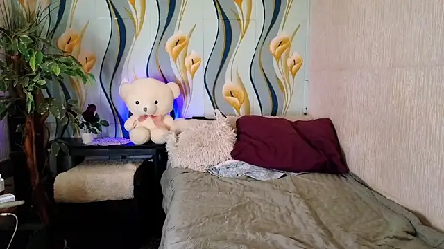 Snapshot of roxyyyrose chatting on February 2025 08:42:01 PM roxyyyrose online show from February 2025 08:42:01 PM