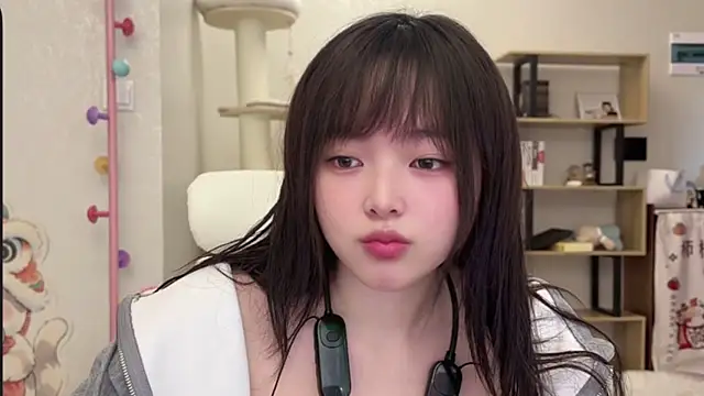 Chenjing0 online show from November 2025 04:34:01 AM