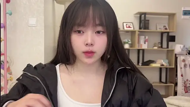 Chenjing0 online show from November 2025 04:04:01 AM