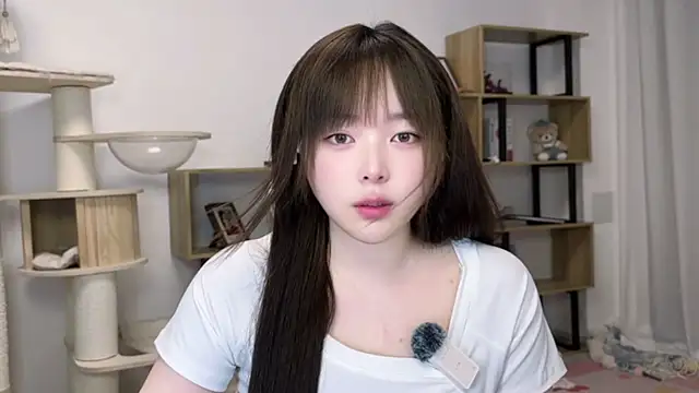 Chenjing0 online show from May 2026 12:35:01 PM