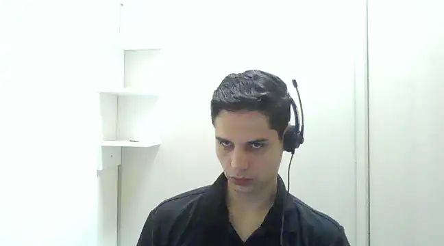 novinho242k online show from January 2025 01:30:01 PM