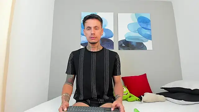 Emilio Wolf online show from February 2025 10:55:02 PM