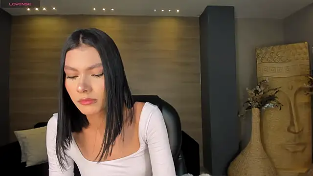 NiaSalvatore online show from September 2025 11:23:02 AM