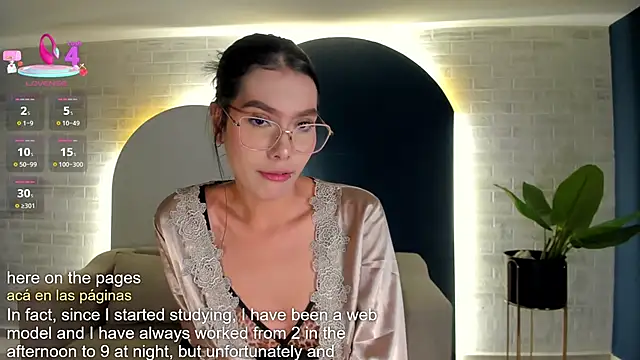 NiaSalvatore online show from April 2026 09:08:01 PM