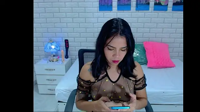 Snapshot of ANABELLASS chatting on November 2025 08:44:01 PM ANABELLASS online show from November 2025 08:44:01 PM