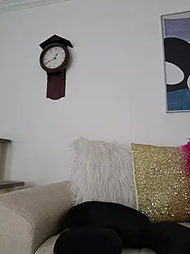 Snapshot of karina_warthon chatting on May 2026 05:39:01 PM karina warthon online show from May 2026 05:39:01 PM