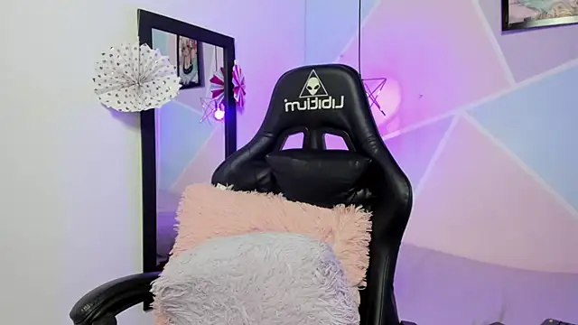 katy handerson online show from January 2025 04:08:01 PM