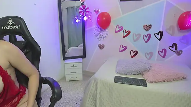 katy handerson online show from February 2025 07:28:02 PM