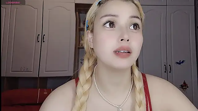 Lucky-xiuxiu online show from March 2025 05:11:01 AM