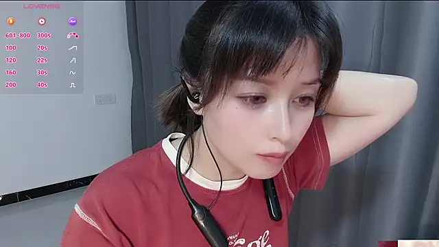 Lucky-xiuxiu online show from October 2025 04:39:02 PM