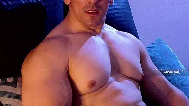 Snapshot of life_warrior chatting on December 2024 05:01:02 PM life warrior online show from December 2024 05:01:02 PM