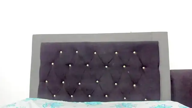 violetadumsper online show from December 2025 04:52:02 AM