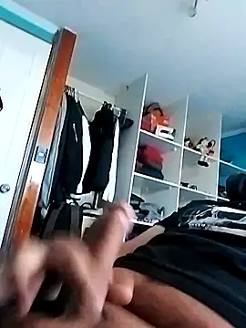 Snapshot of Elrep_tile chatting on November 2025 05:46:02 PM Elrep tile online show from November 2025 05:46:02 PM