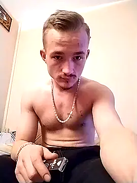 Snapshot of frankthefuck69 chatting on March 2025 05:00:02 AM frankthefuck69 online show from March 2025 05:00:02 AM