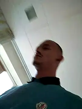 Snapshot of frankthefuck69 chatting on November 2025 02:30:02 PM frankthefuck69 online show from November 2025 02:30:02 PM