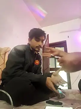 Snapshot of MAGNETICDADDY8 chatting on November 2025 07:54:01 AM MAGNETICDADDY8 online show from November 2025 07:54:01 AM