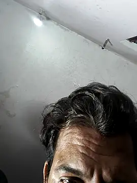 Snapshot of MAGNETICDADDY8 chatting on November 2025 08:00:01 PM MAGNETICDADDY8 online show from November 2025 08:00:01 PM