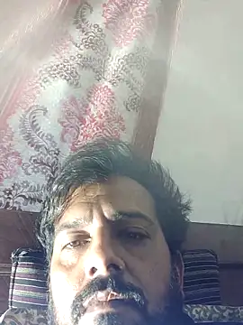 Snapshot of MAGNETICDADDY8 chatting on December 2025 02:17:02 AM MAGNETICDADDY8 online show from December 2025 02:17:02 AM