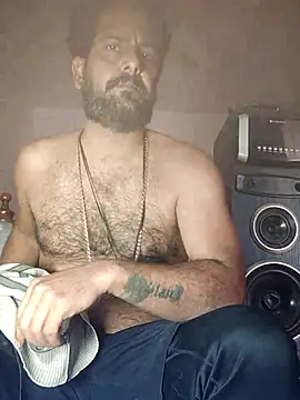 Snapshot of MAGNETICDADDY8 chatting on December 2025 06:17:02 AM MAGNETICDADDY8 online show from December 2025 06:17:02 AM