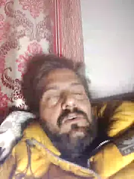 Snapshot of MAGNETICDADDY8 chatting on December 2025 01:22:02 AM MAGNETICDADDY8 online show from December 2025 01:22:02 AM