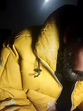 Snapshot of MAGNETICDADDY8 chatting on January 2026 08:22:02 PM MAGNETICDADDY8 online show from January 2026 08:22:02 PM