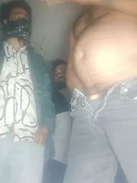 Snapshot of MAGNETICDADDY8 chatting on January 2026 12:07:01 PM MAGNETICDADDY8 online show from January 2026 12:07:01 PM