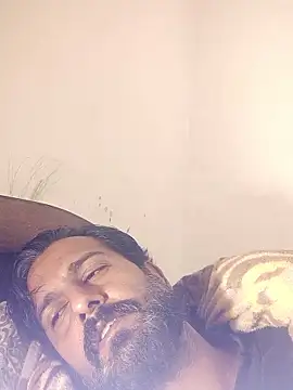 Snapshot of MAGNETICDADDY8 chatting on January 2026 01:22:01 AM MAGNETICDADDY8 online show from January 2026 01:22:01 AM