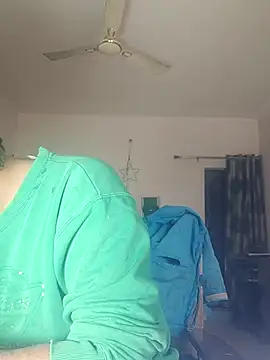 Snapshot of MAGNETICDADDY8 chatting on January 2026 10:31:02 AM MAGNETICDADDY8 online show from January 2026 10:31:02 AM