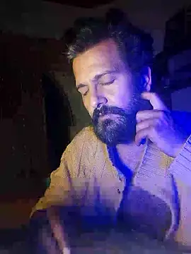 Snapshot of MAGNETICDADDY8 chatting on January 2026 10:57:02 PM MAGNETICDADDY8 online show from January 2026 10:57:02 PM