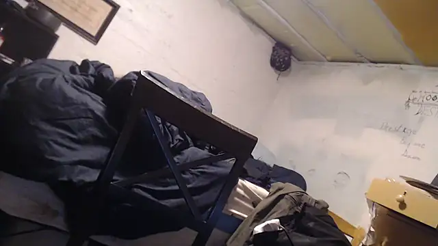 Snapshot of SadCatDaddy chatting on January 2025 05:59:01 PM SadCatDaddy online show from January 2025 05:59:01 PM