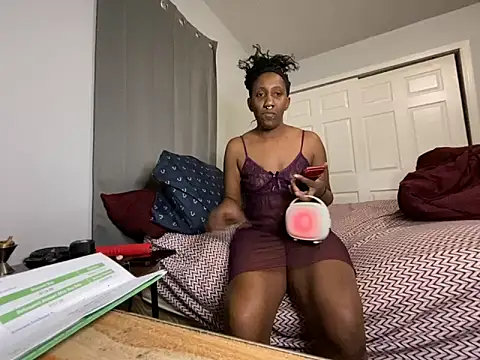 Yoshibaby2670 online show from February 2025 12:32:01 AM