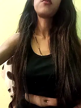 Snapshot of Stripper_Maahi chatting on March 2025 10:24:02 AM Stripper Maahi online show from March 2025 10:24:02 AM