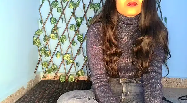 SIYA MAVI online show from January 2025 12:01:02 PM