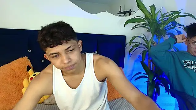 twinkmilk  online show from January 2025 12:38:01 PM