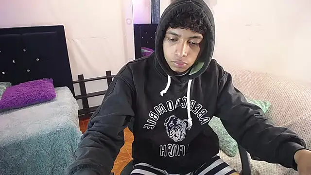 twinkmilk  online show from March 2025 04:13:01 AM