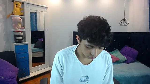 twinkmilk  online show from March 2025 09:29:01 PM