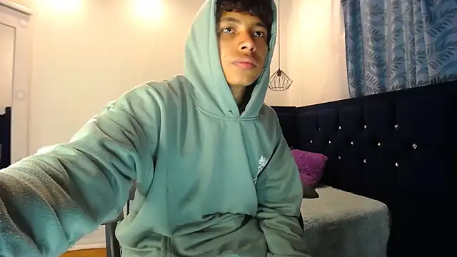 twinkmilk  online show from March 2025 06:54:02 PM