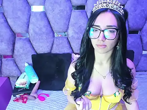 Snapshot of Sweets_Violeta18 chatting on February 2026 12:23:01 PM Sweets Violeta18 online show from February 2026 12:23:01 PM