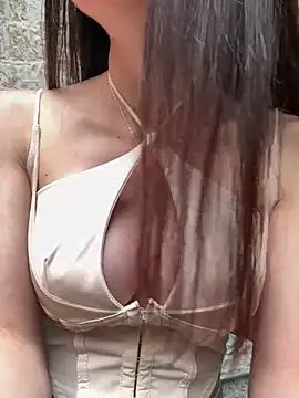 Maddy Jones online show from January 2025 08:11:02 PM