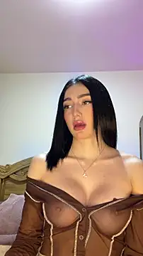 Maddy Jones online show from February 2026 12:19:02 AM