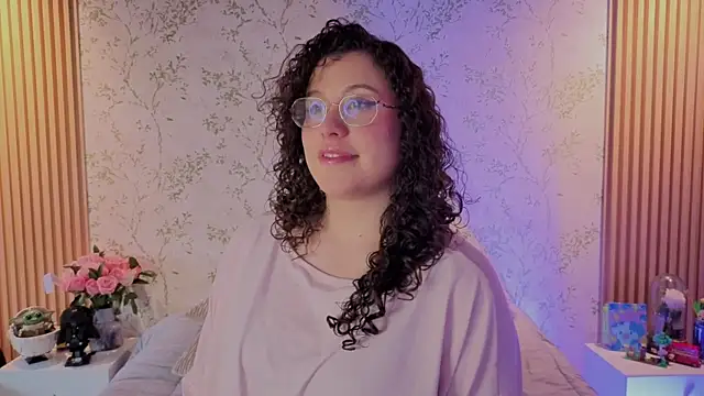 Snapshot of Charlotte__Miller chatting on May 2026 12:21:02 PM Charlotte Miller online show from May 2026 12:21:02 PM