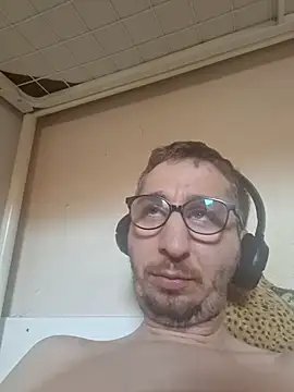 HoundingIniquity online show from May 2026 01:04:02 PM