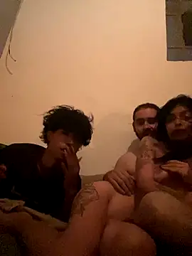 LawrencyLarry online show from October 2025 03:09:02 AM