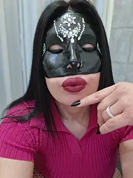 desyree89 online show from April 2026 05:49:01 AM