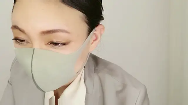 Snapshot of Mary-JP chatting on May 2026 12:23:01 PM Mary-JP online show from May 2026 12:23:01 PM