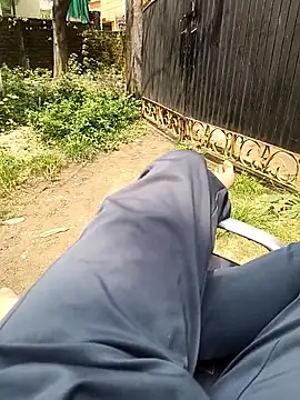 Snapshot of aryan_8051 chatting on September 2025 06:04:02 AM aryan 8051 online show from September 2025 06:04:02 AM