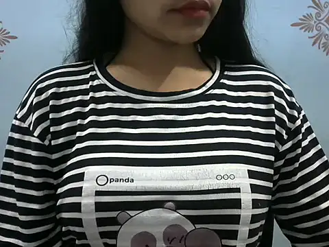 Snapshot of Misha_Sweett chatting on January 2025 04:27:01 PM Misha Sweett online show from January 2025 04:27:01 PM